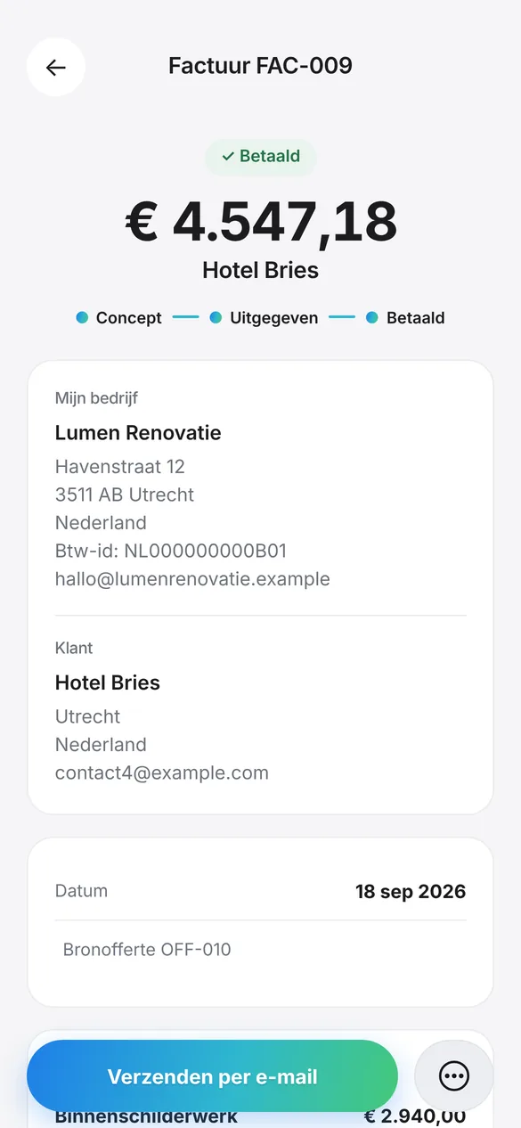 Factuur gemarkeerd als betaald met het verloop: concept, uitgegeven en betaald